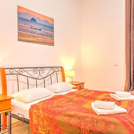 Central Downtown Apartments Budapest Ngoại thất bức ảnh