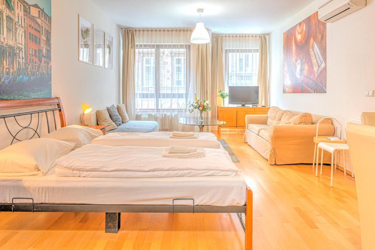 Central Downtown Apartments Budapest Ngoại thất bức ảnh