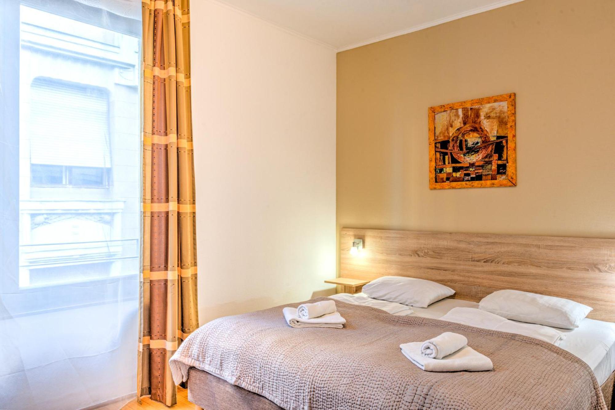 Central Downtown Apartments Budapest Ngoại thất bức ảnh