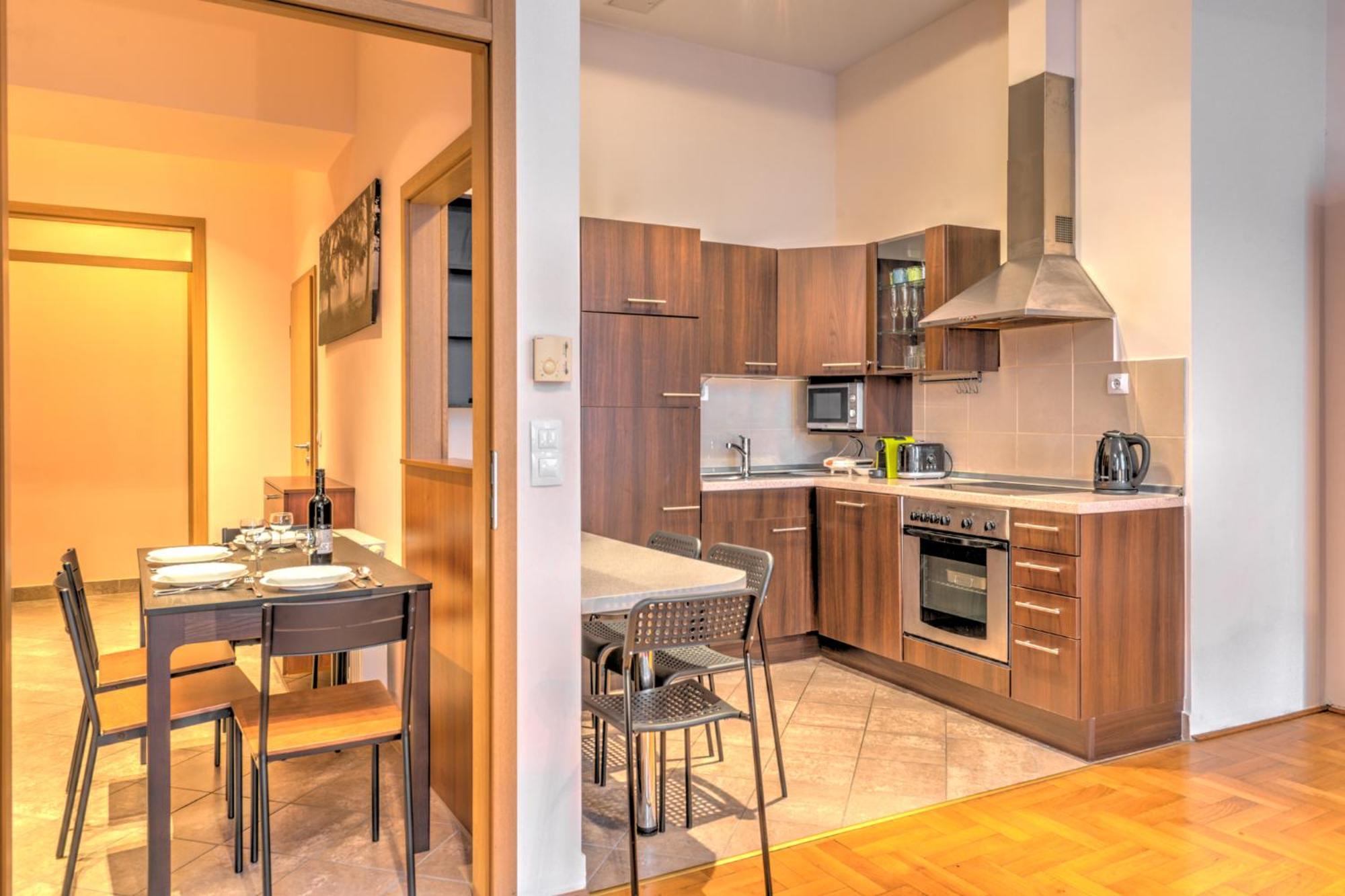 Central Downtown Apartments Budapest Ngoại thất bức ảnh